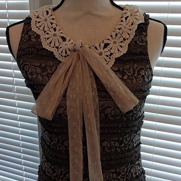 Sleeveless Dress - Picture 2 of 4